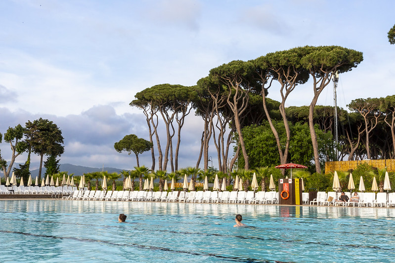 Het Olympische 50m zwembad van Camping Park Albatros